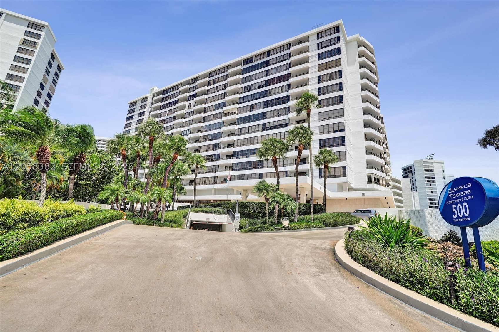 OLYMPUS CONDO PHASE - Residential