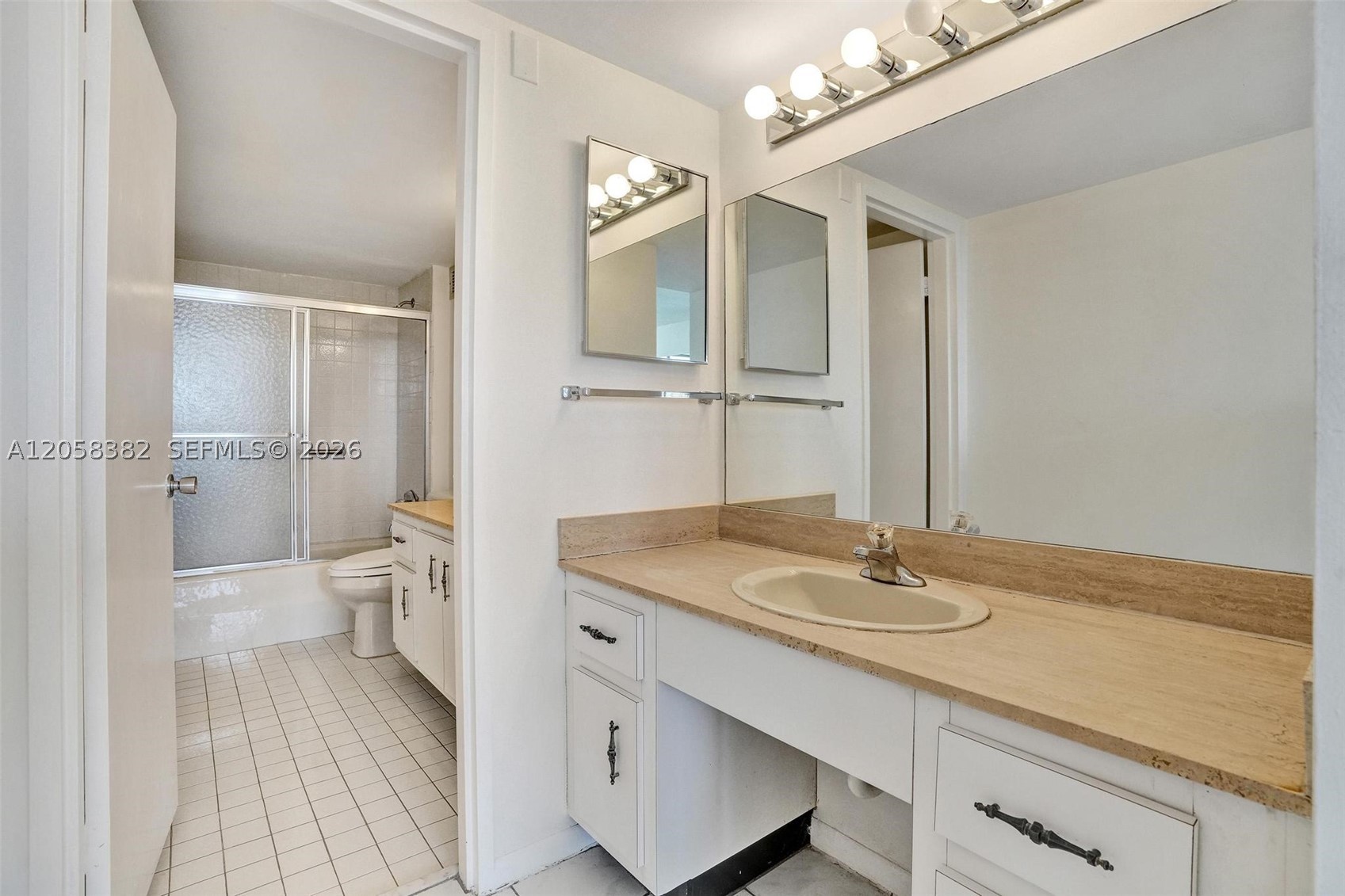 OLYMPUS CONDO PHASE - Residential