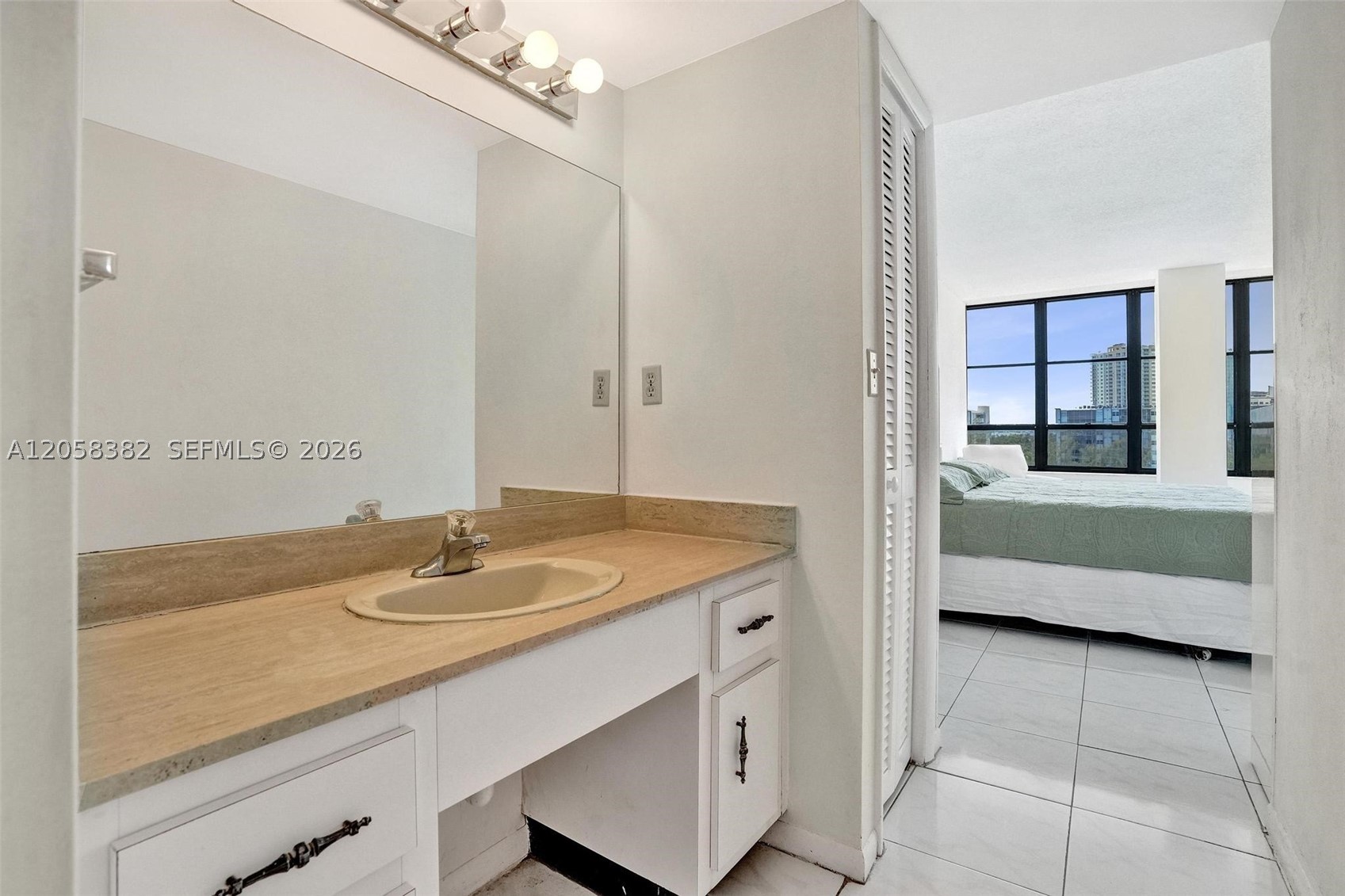 OLYMPUS CONDO PHASE - Residential