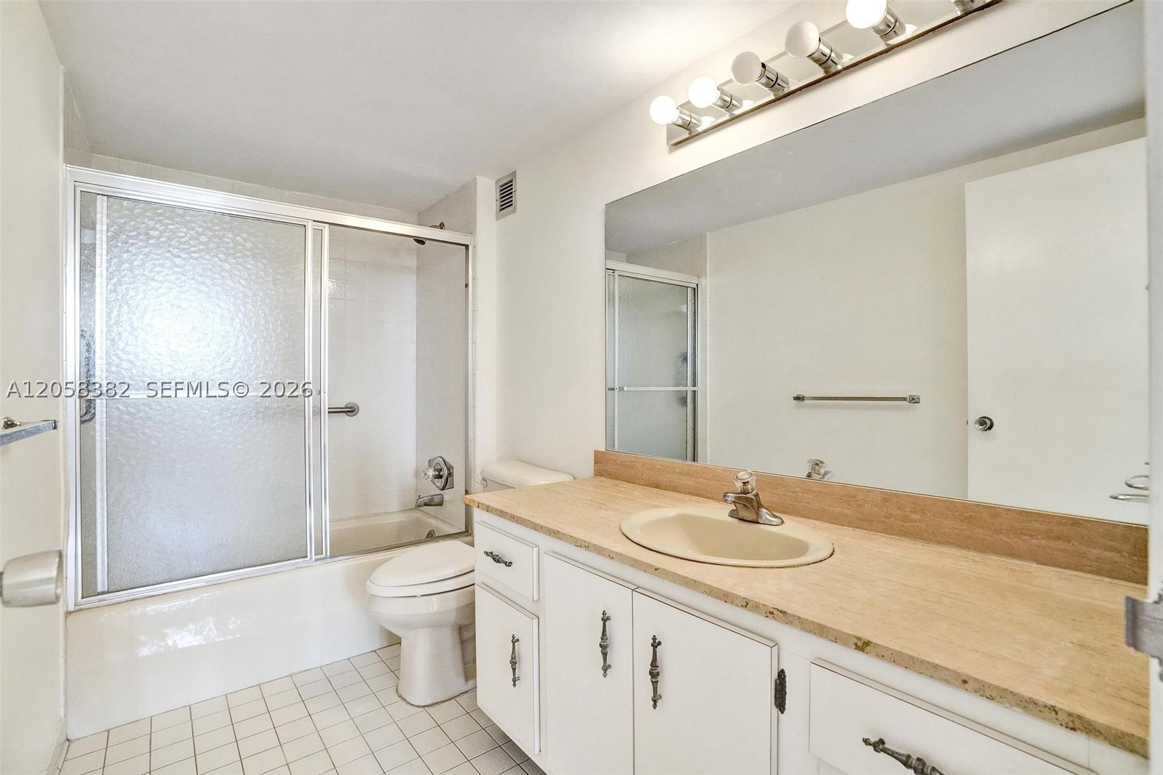 OLYMPUS CONDO PHASE - Residential