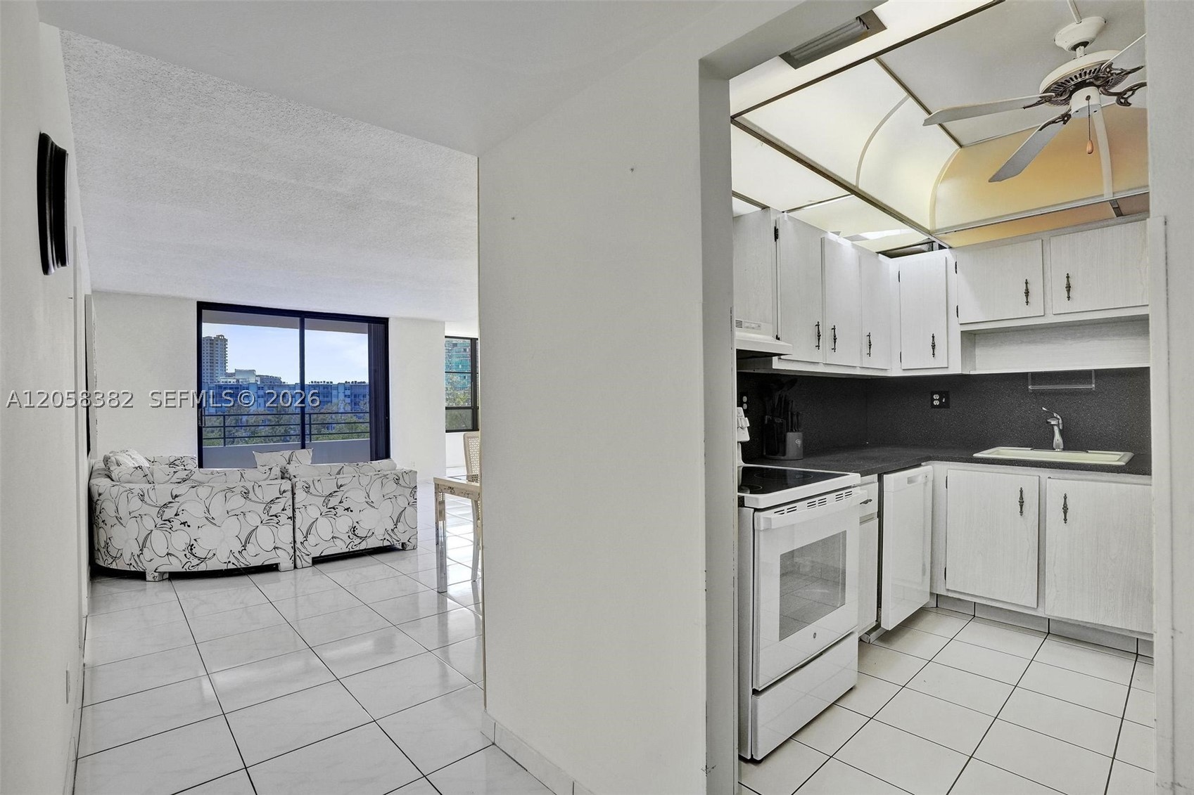 OLYMPUS CONDO PHASE - Residential