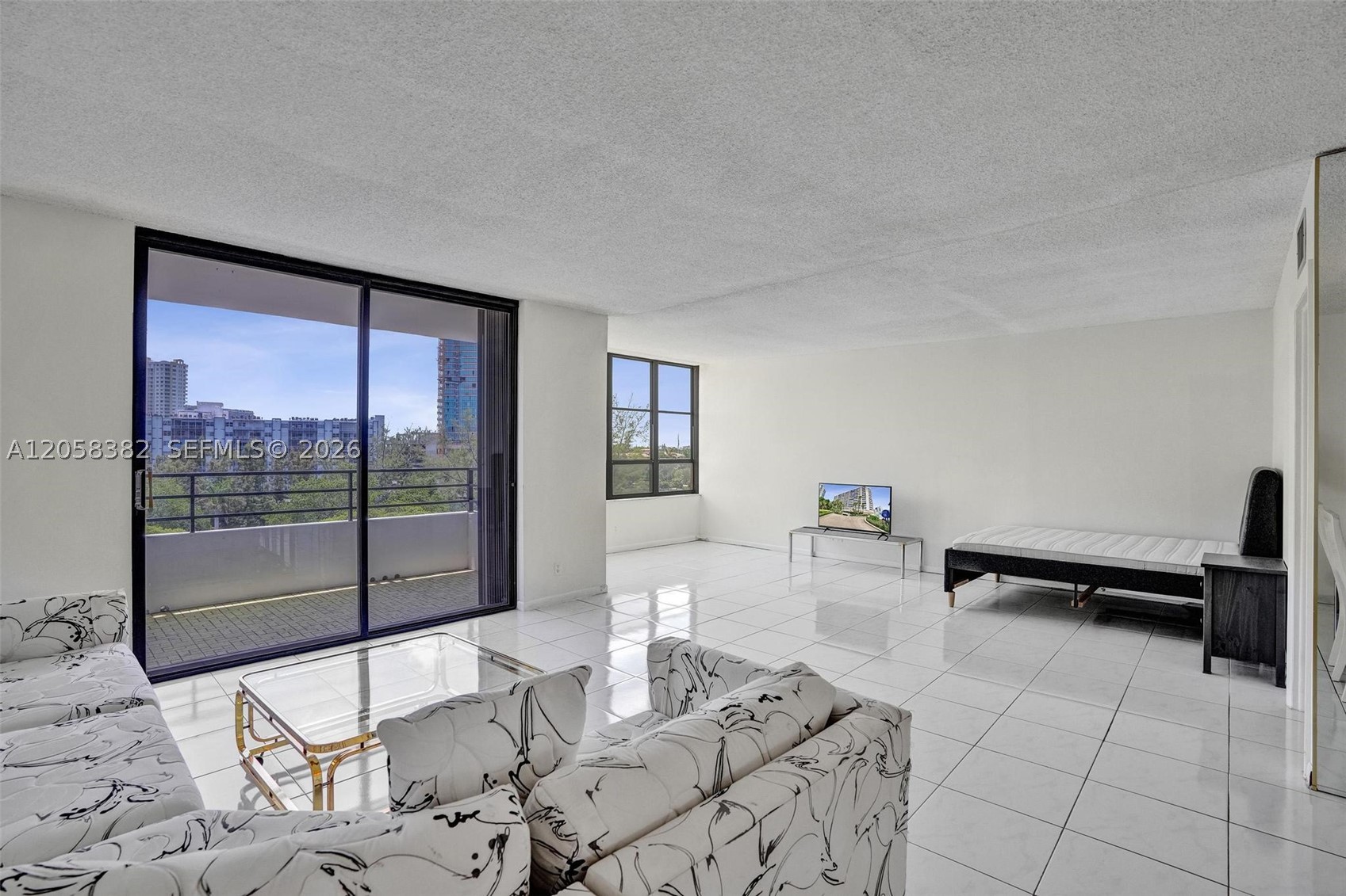 OLYMPUS CONDO PHASE - Residential