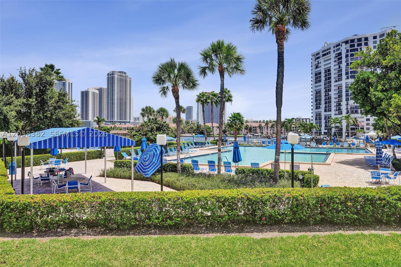 OLYMPUS CONDO PHASE - Residential