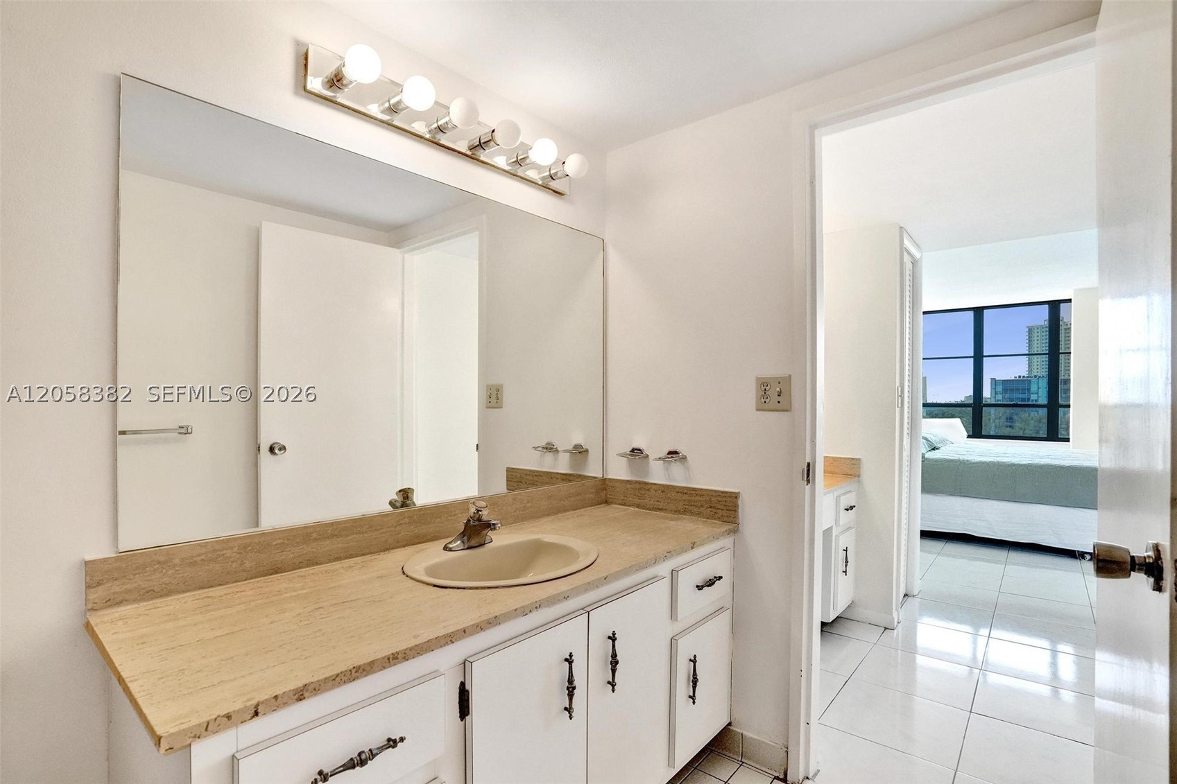 OLYMPUS CONDO PHASE - Residential