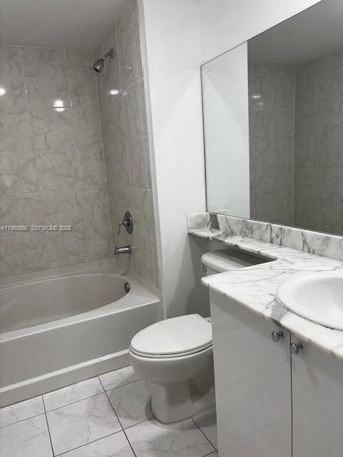 VENTURE AT AVENTURA WEST - Residential