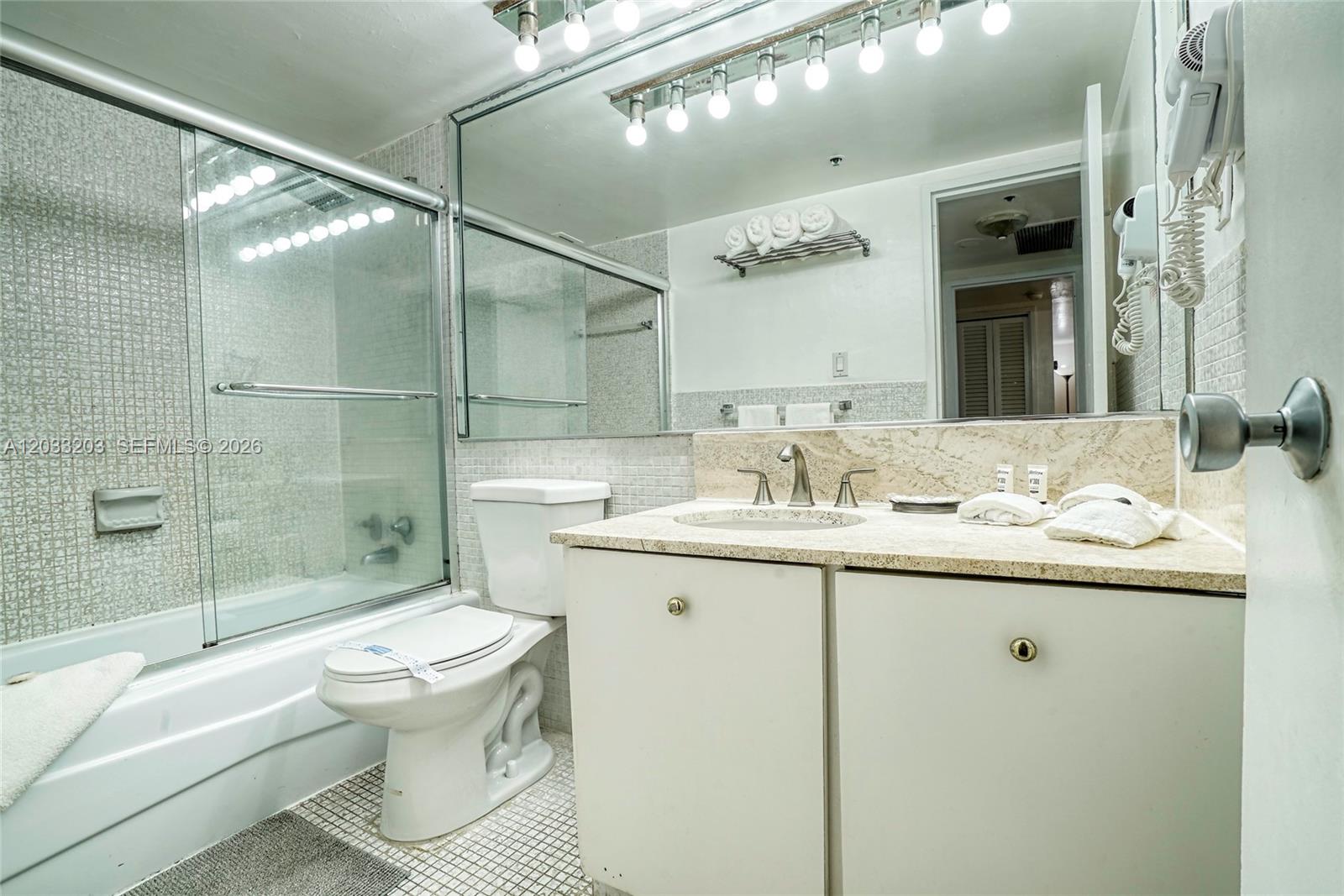 THE ALEXANDER CONDO - Residential