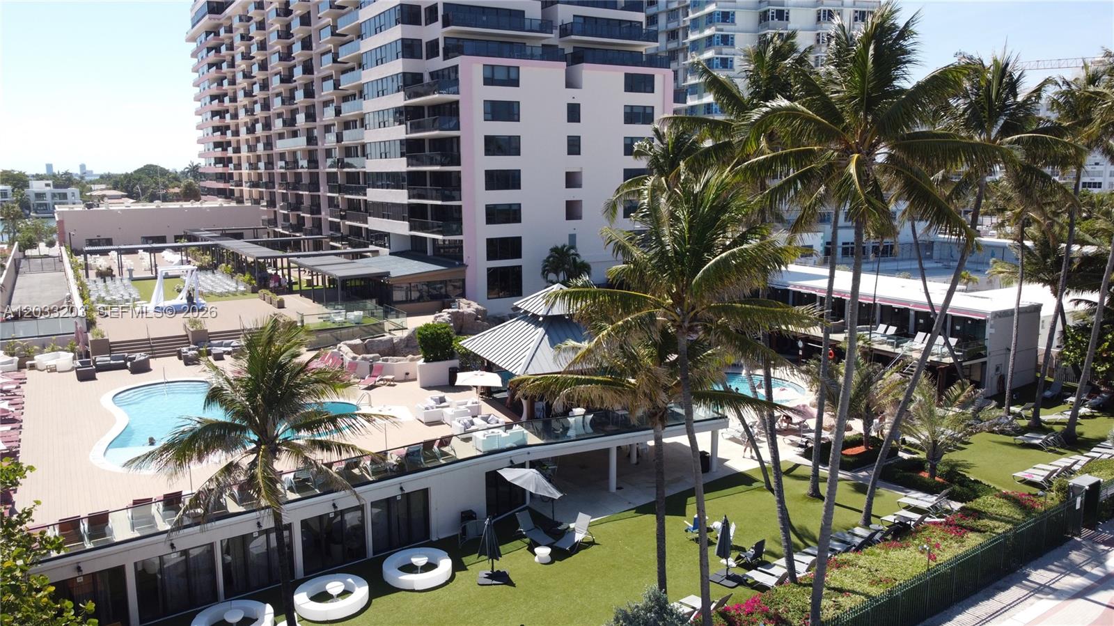 THE ALEXANDER CONDO - Residential