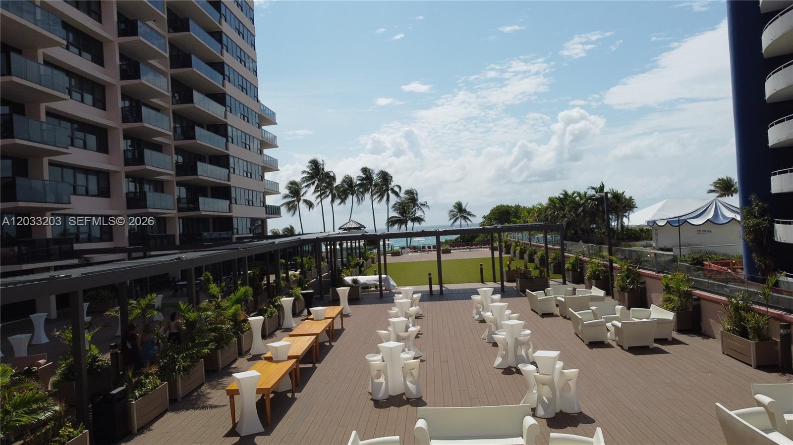 THE ALEXANDER CONDO - Residential