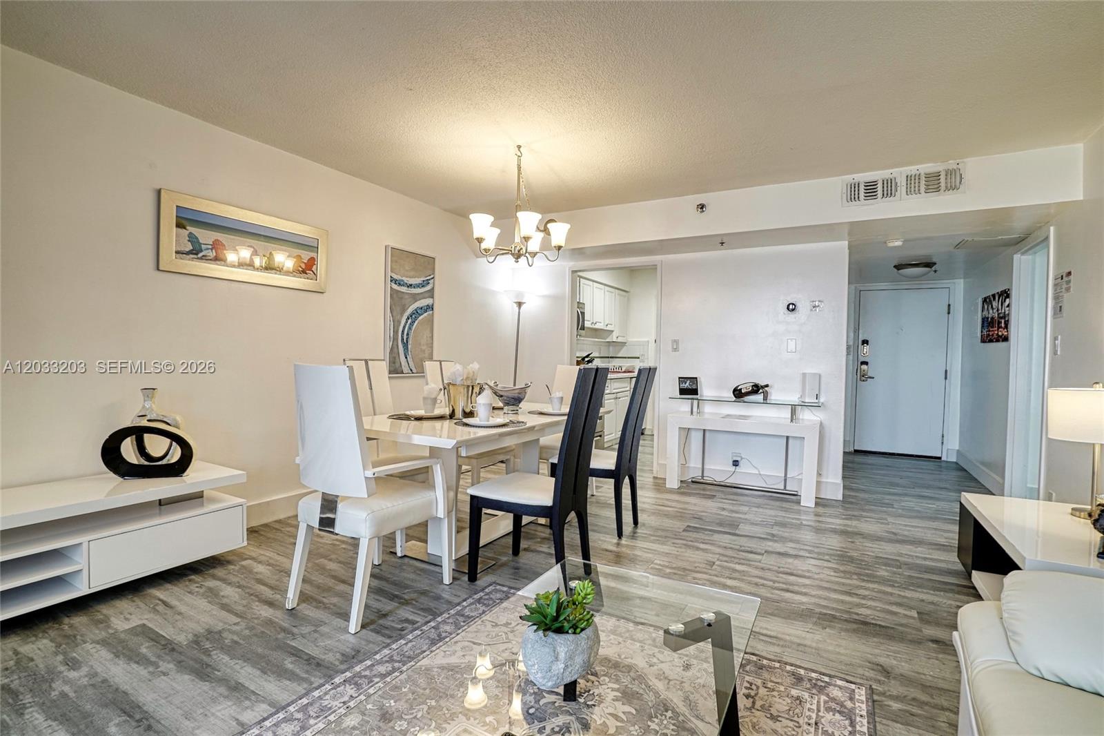 THE ALEXANDER CONDO - Residential