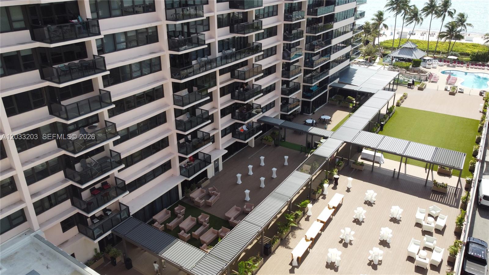 THE ALEXANDER CONDO - Residential