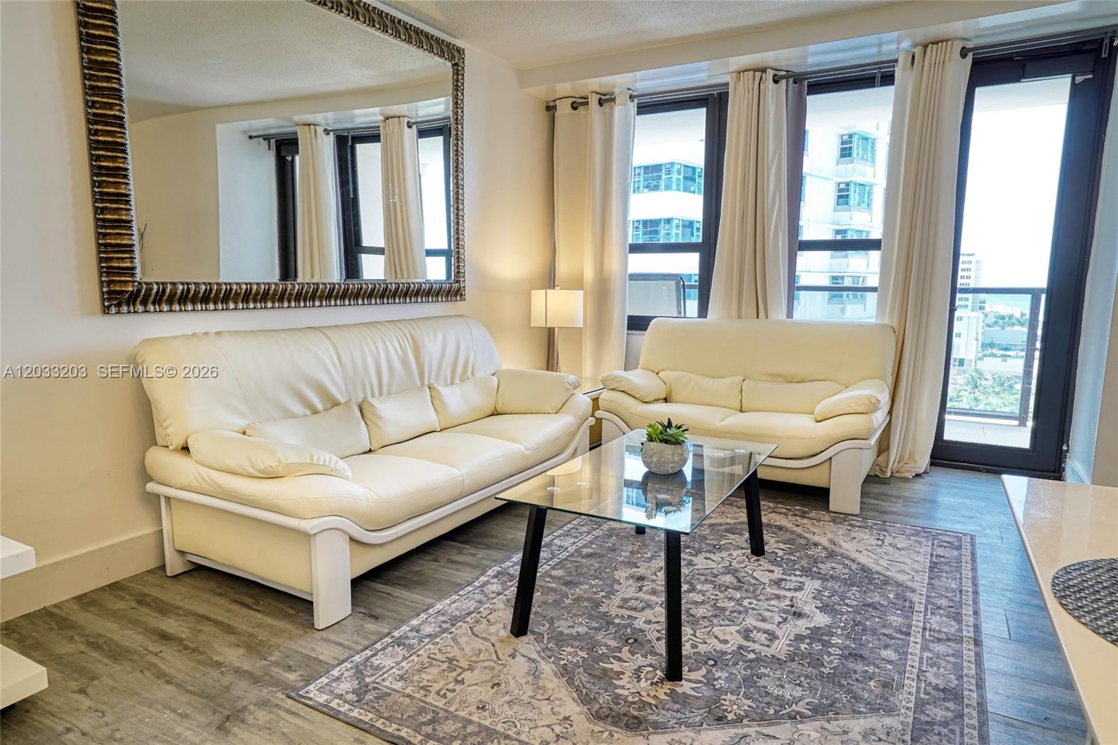THE ALEXANDER CONDO - Residential