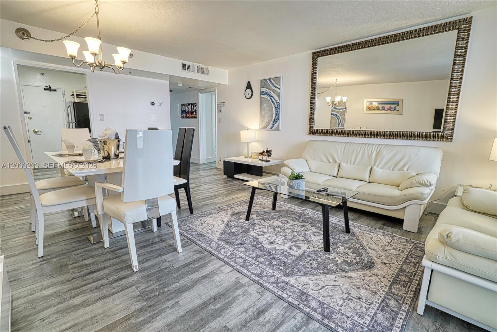 THE ALEXANDER CONDO - Residential