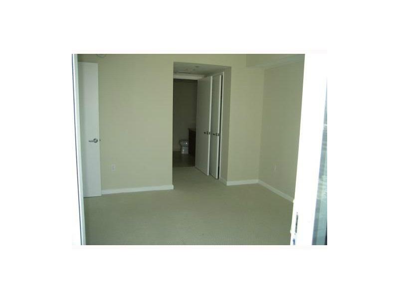 50 BISCAYNE CONDO - Residential Lease