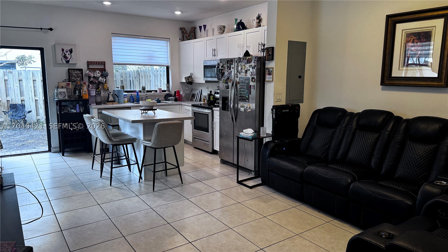 VIA VENTURA NEIGHBORHOOD - Residential