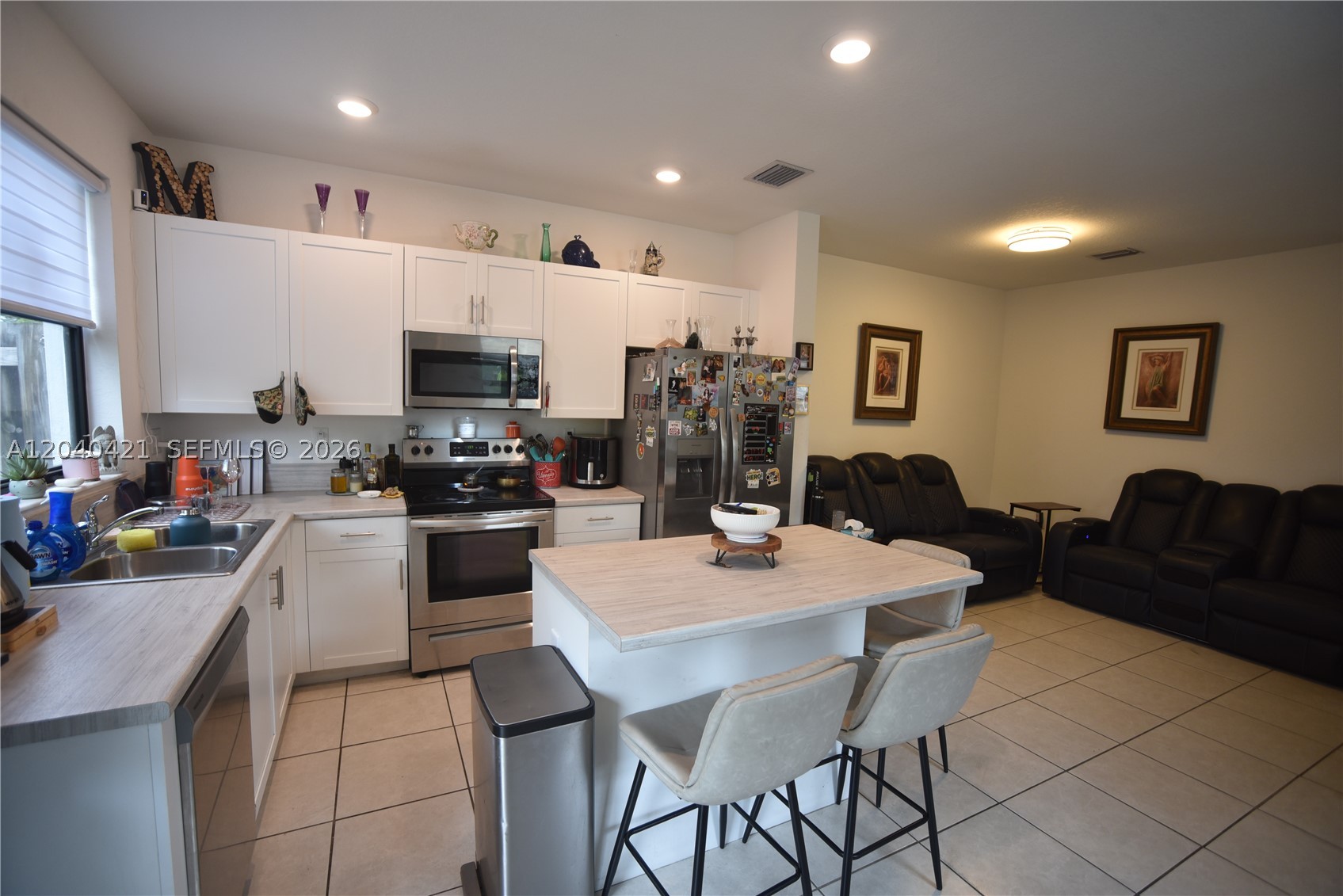 VIA VENTURA NEIGHBORHOOD - Residential