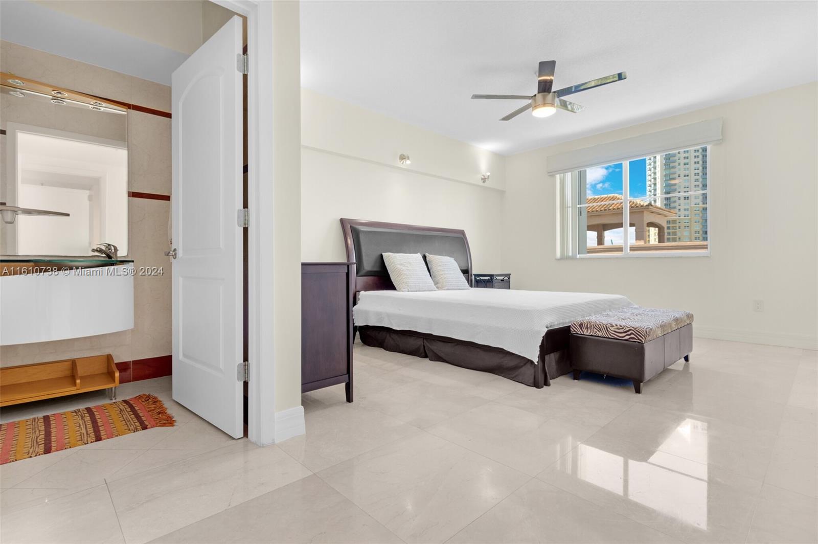 THE COSMOPOLITAN RESIDENC - Residential Lease