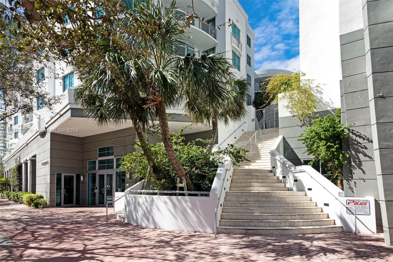 THE COSMOPOLITAN RESIDENC - Residential Lease