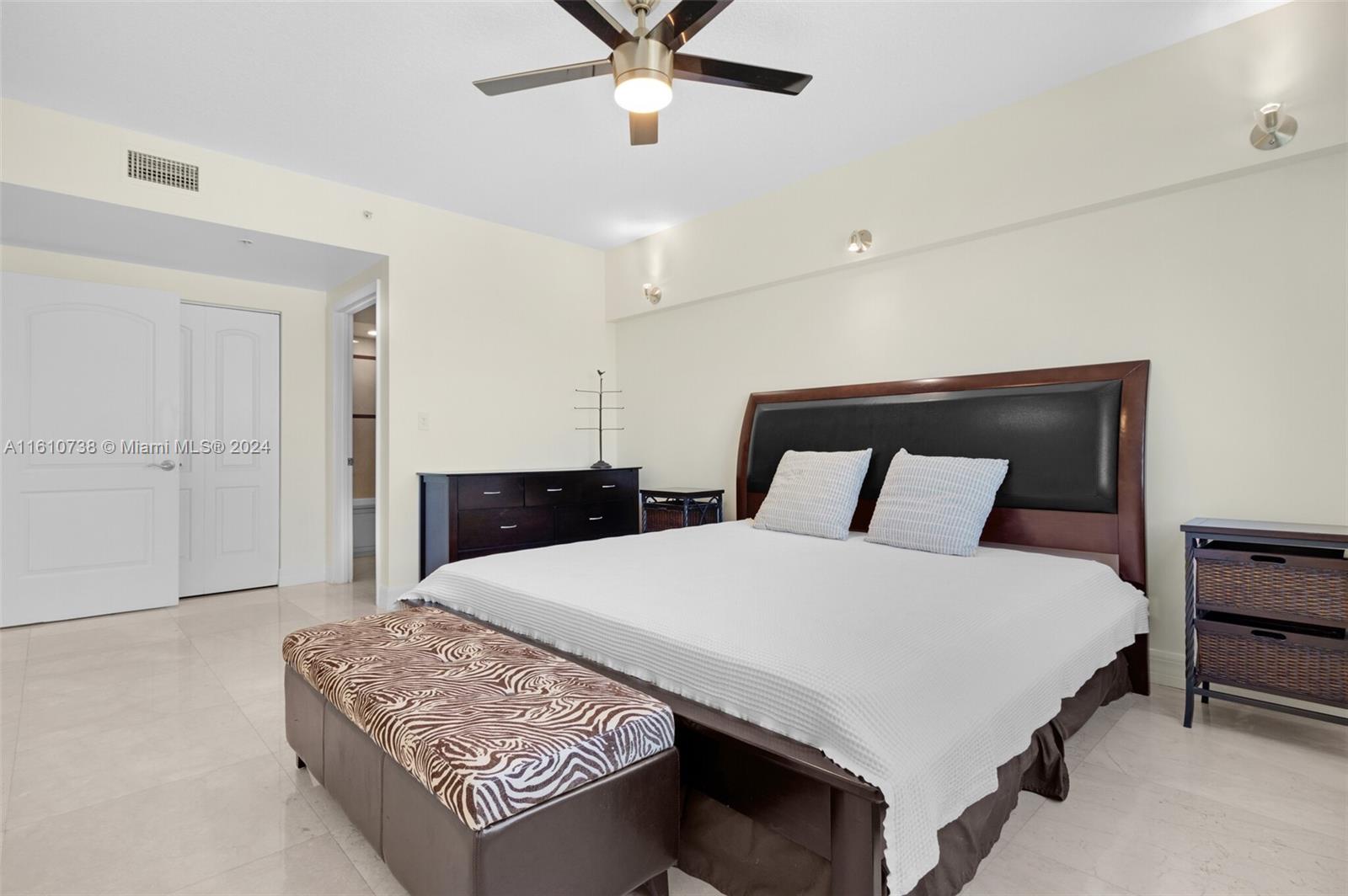 THE COSMOPOLITAN RESIDENC - Residential Lease