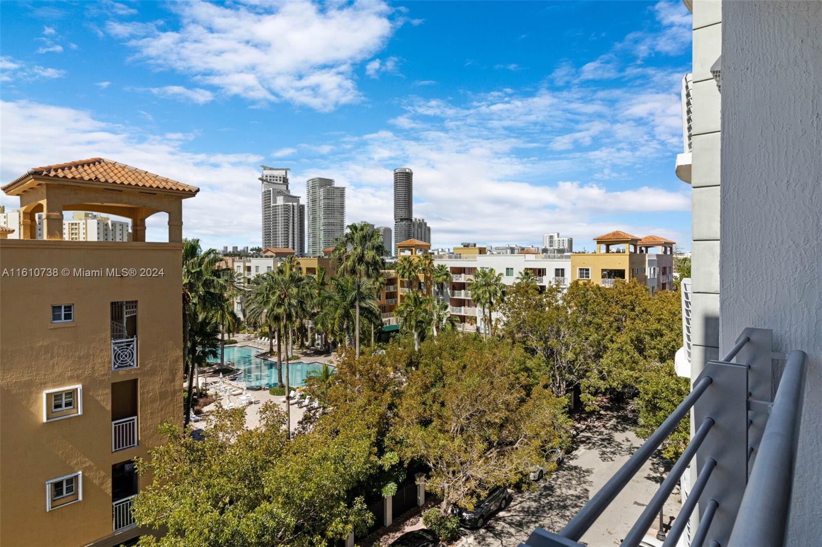 THE COSMOPOLITAN RESIDENC - Residential Lease