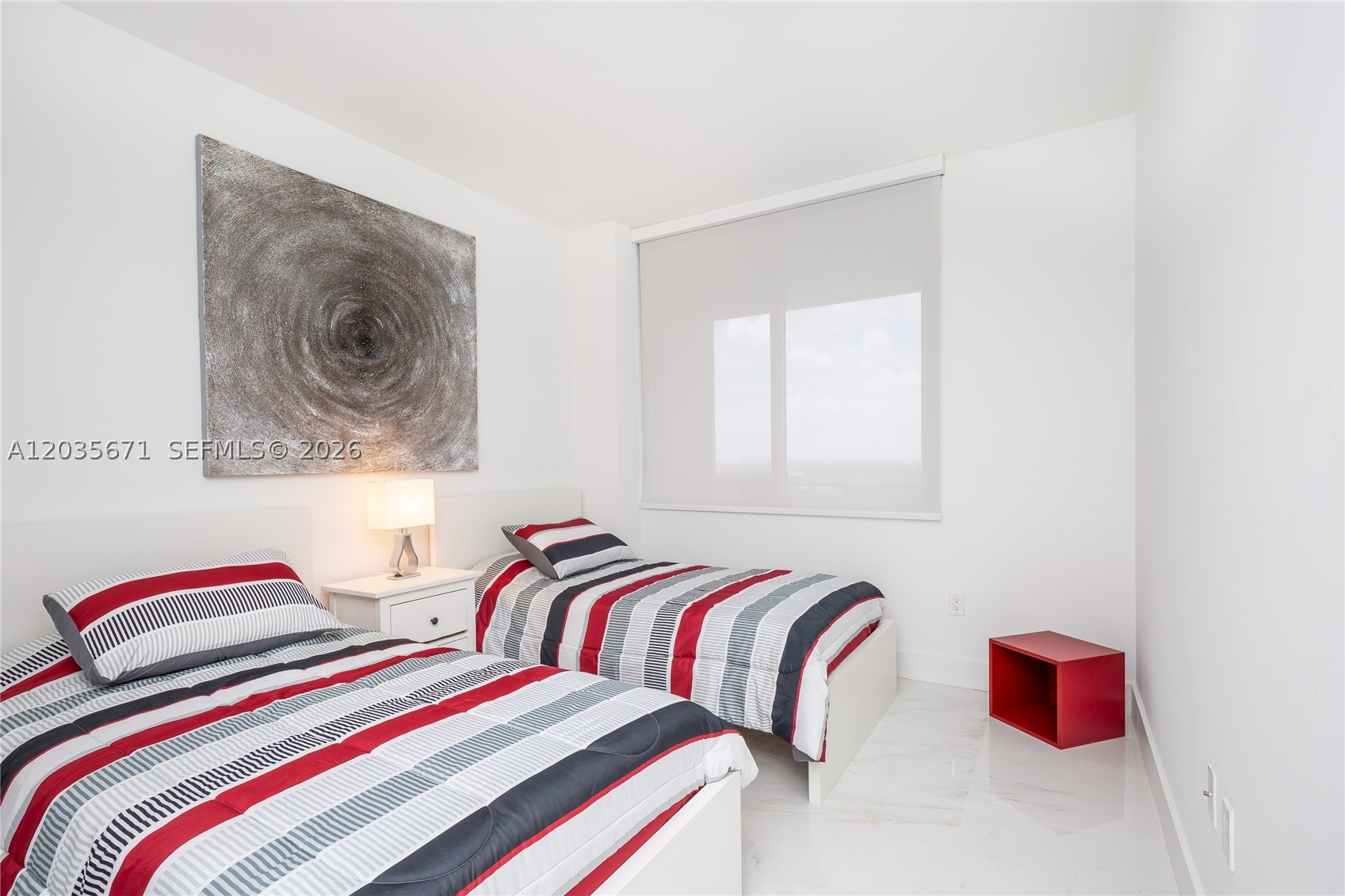 THE HARBOUR NORTH CONDO - Residential