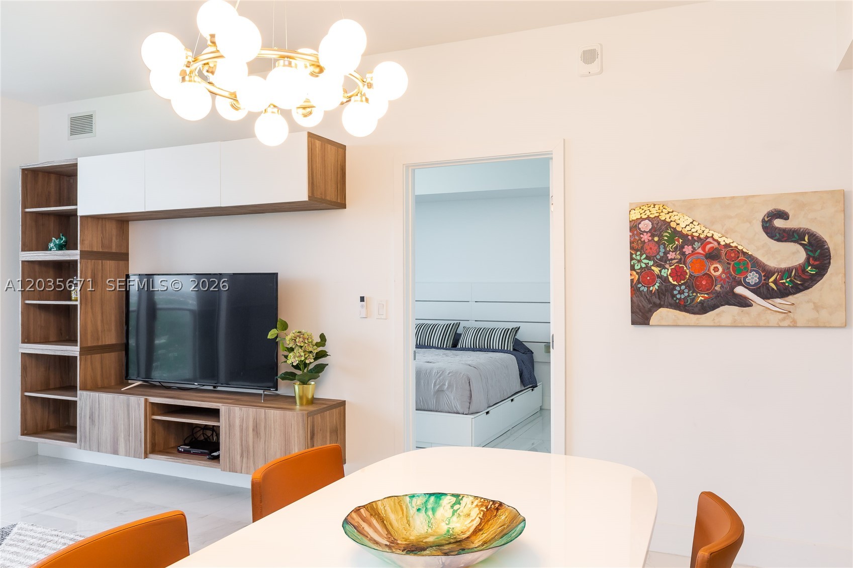 THE HARBOUR NORTH CONDO - Residential