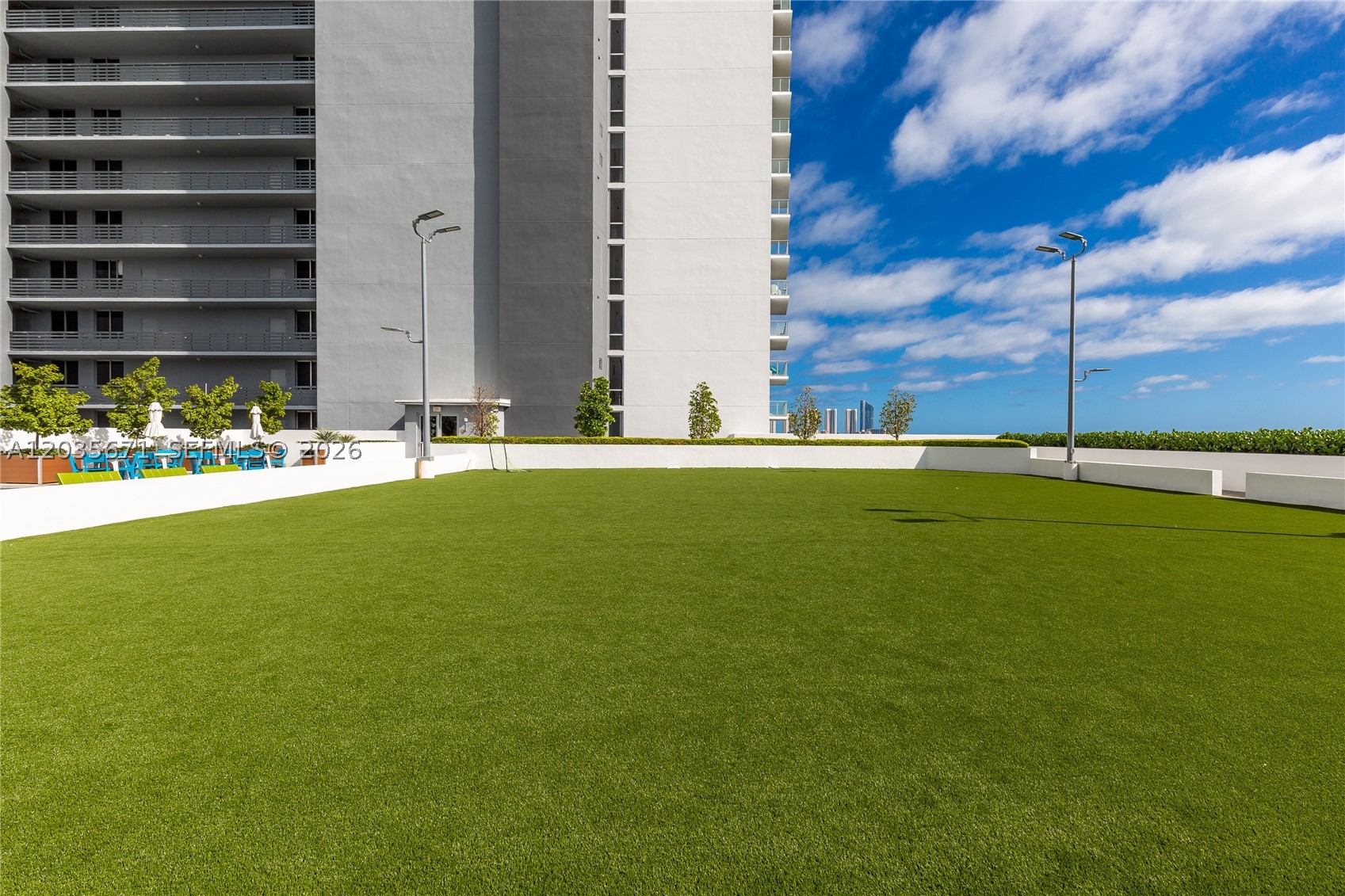 THE HARBOUR NORTH CONDO - Residential
