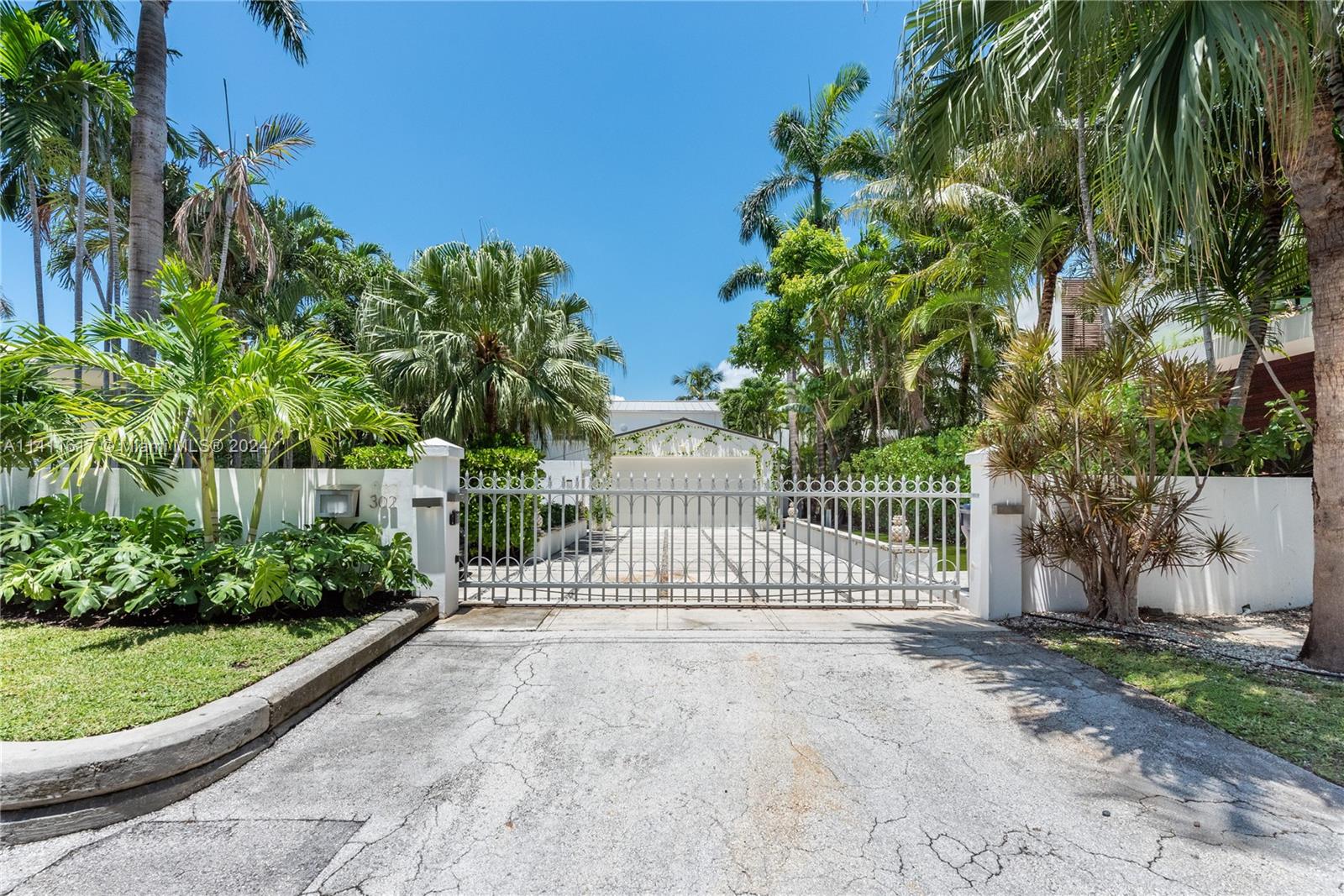 SAN MARINO ISLAND - Residential Lease