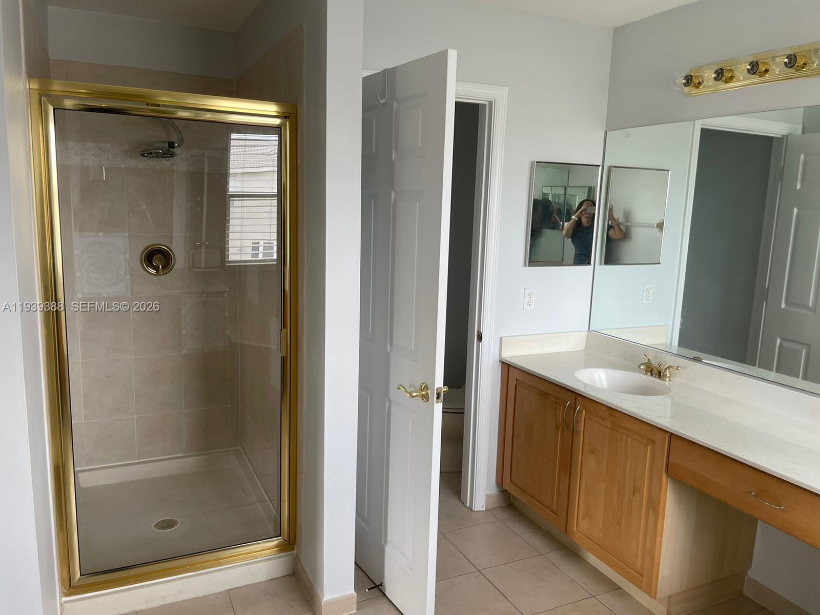 SILVER SHORES (PARCELS A - Residential Lease