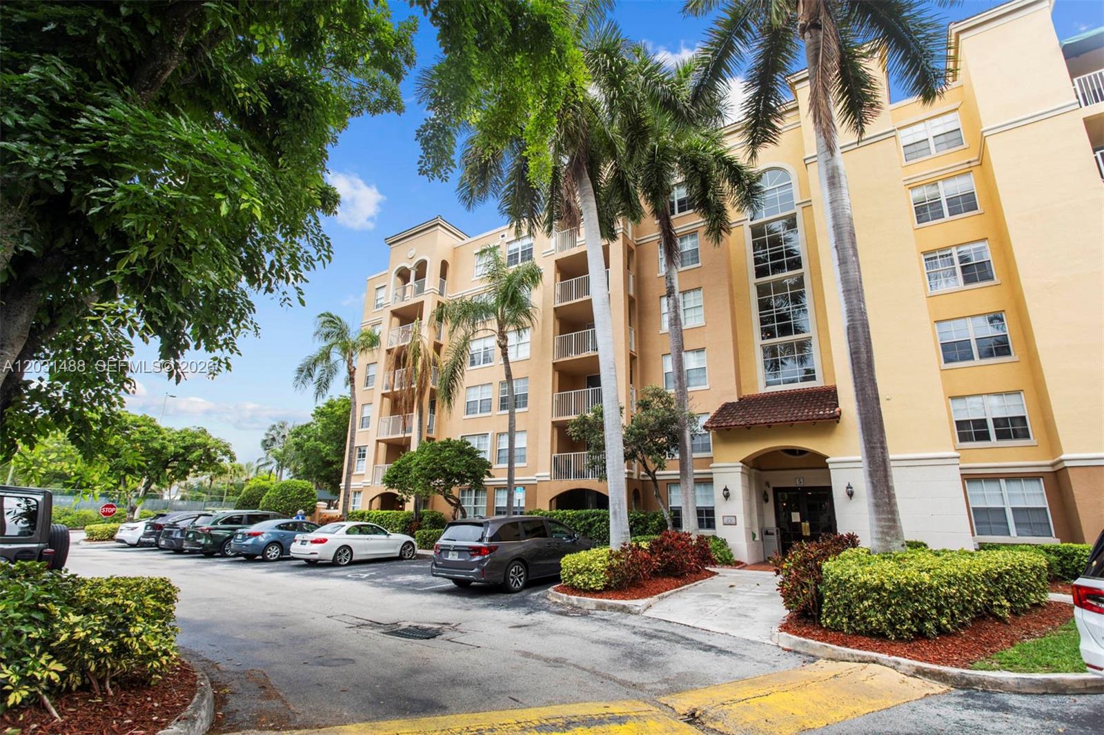 THE YACHT CLUB AT AVENTUR - Residential