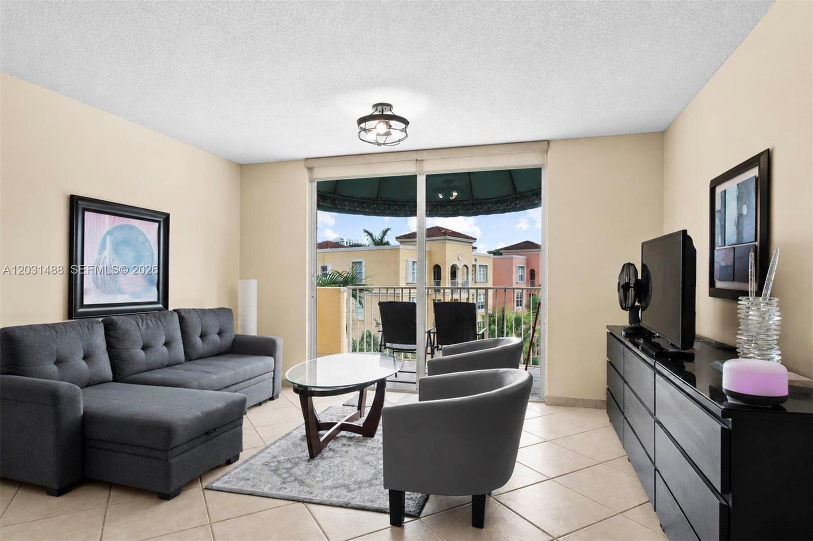 THE YACHT CLUB AT AVENTUR - Residential