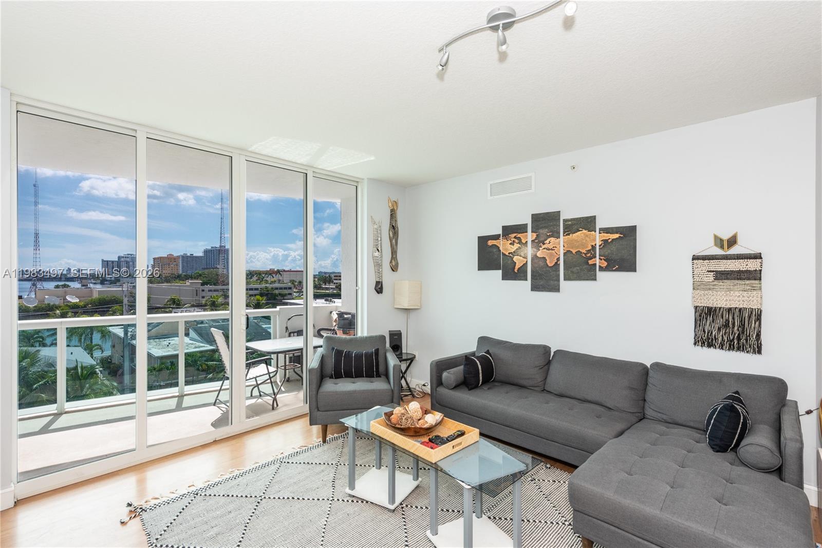 360 CONDO B - Residential