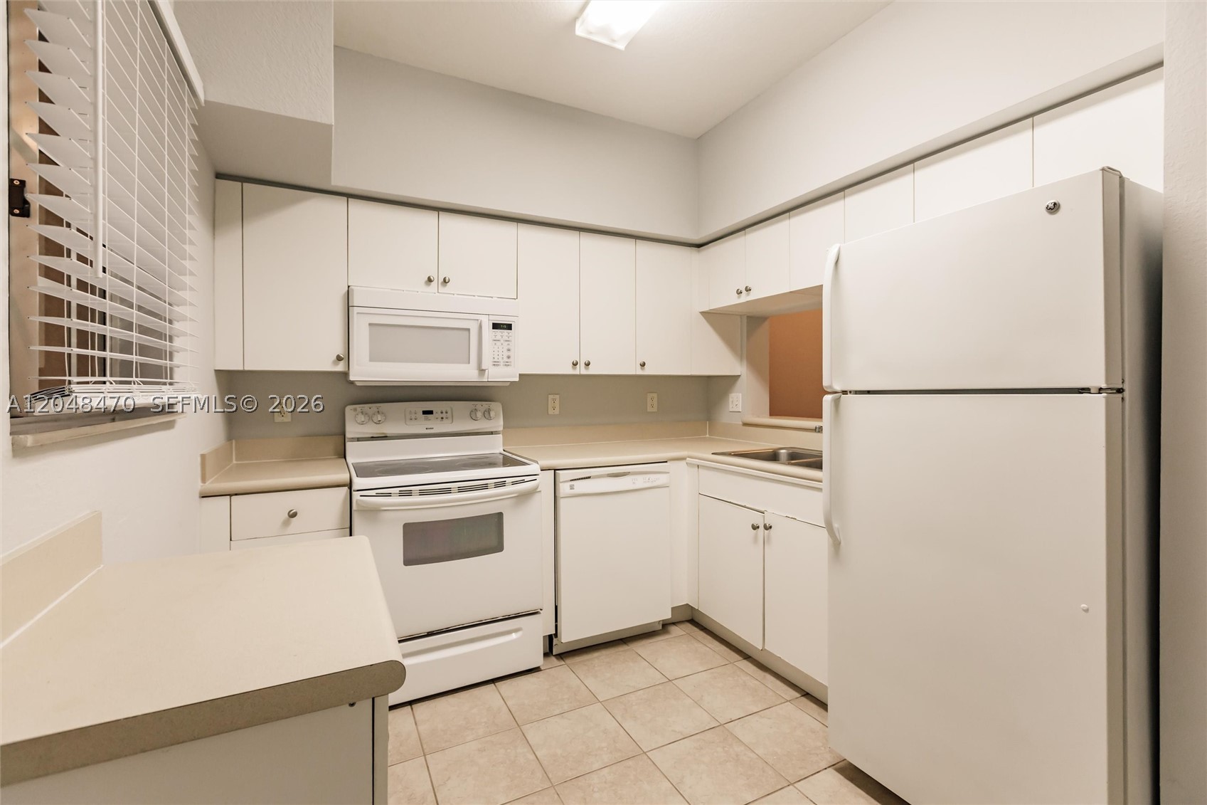 COVE AT SIX MILE CYPRESS - Residential