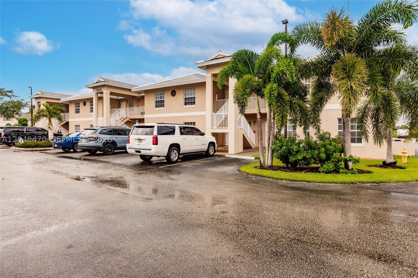COVE AT SIX MILE CYPRESS - Residential