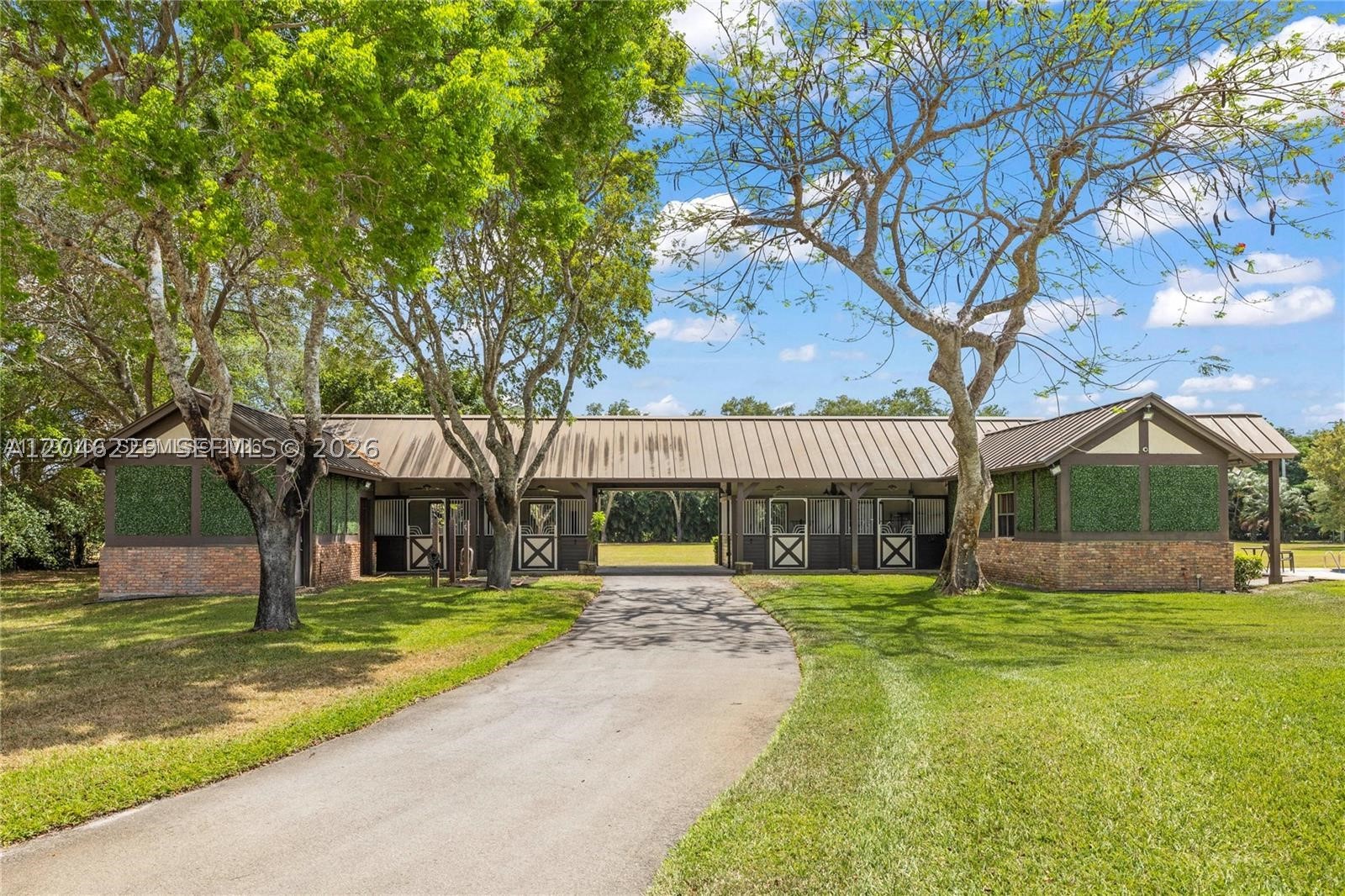 PALM BEACH FARMS CO 3 - Residential