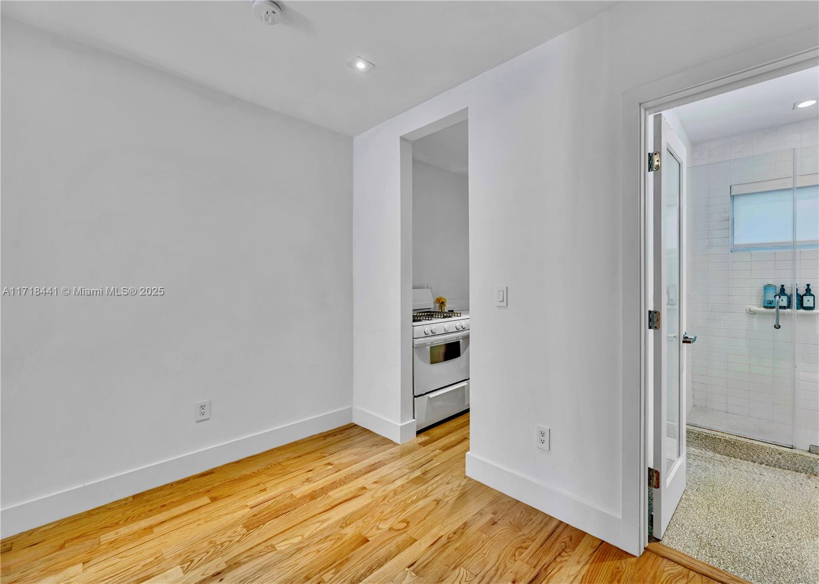 BEACHWALK CONDO - Residential