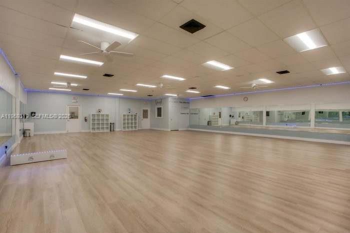 RACQUET CLUB APARTMENTS A - Residential