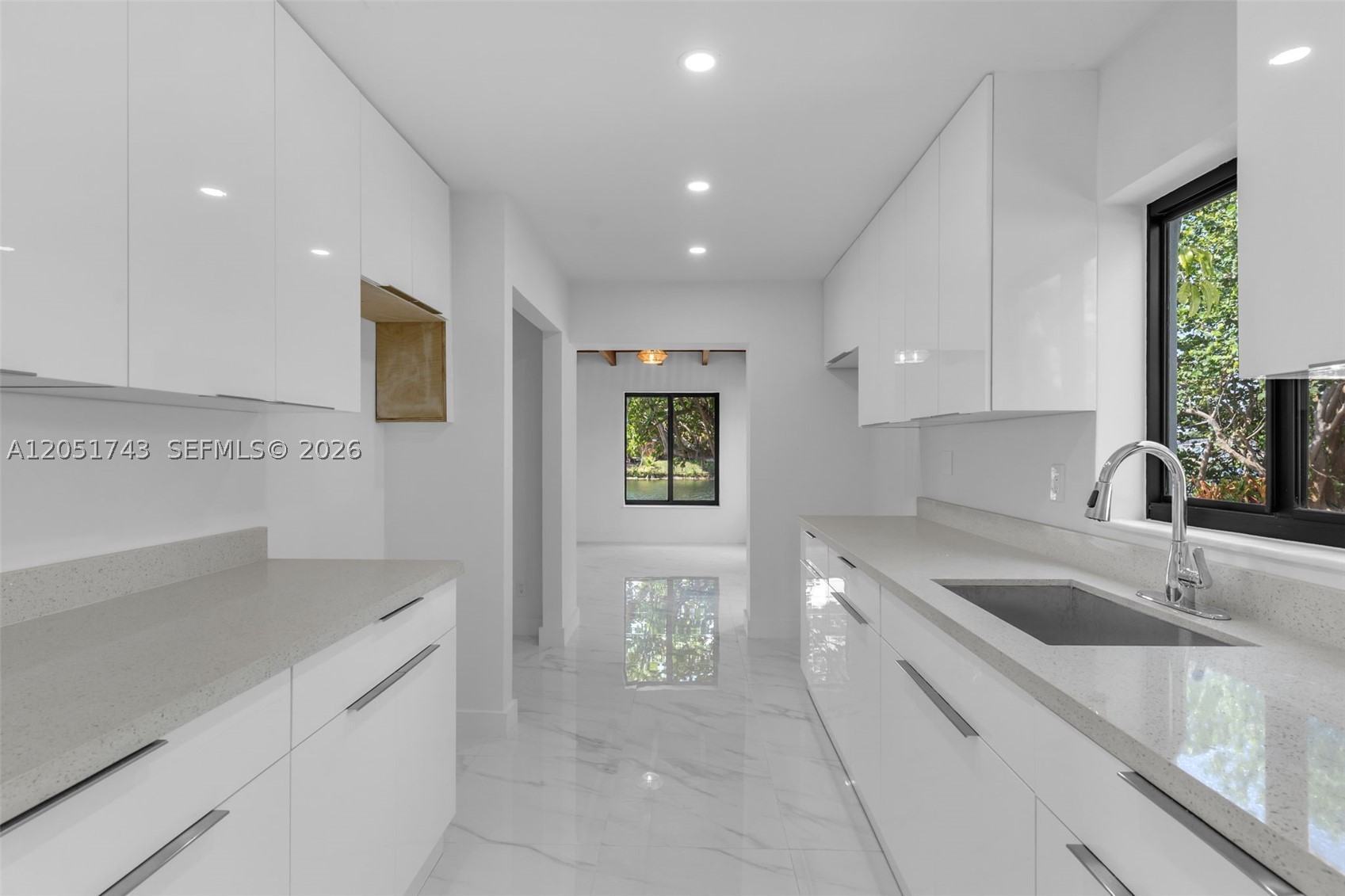 ROYALE GREEN SEC 2 - Residential