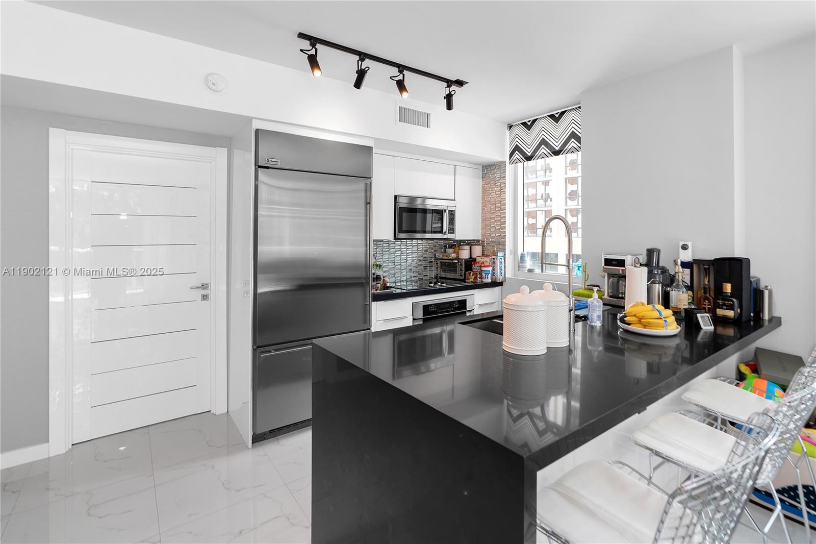 500 BRICKELL EAST CONDO - Residential Lease