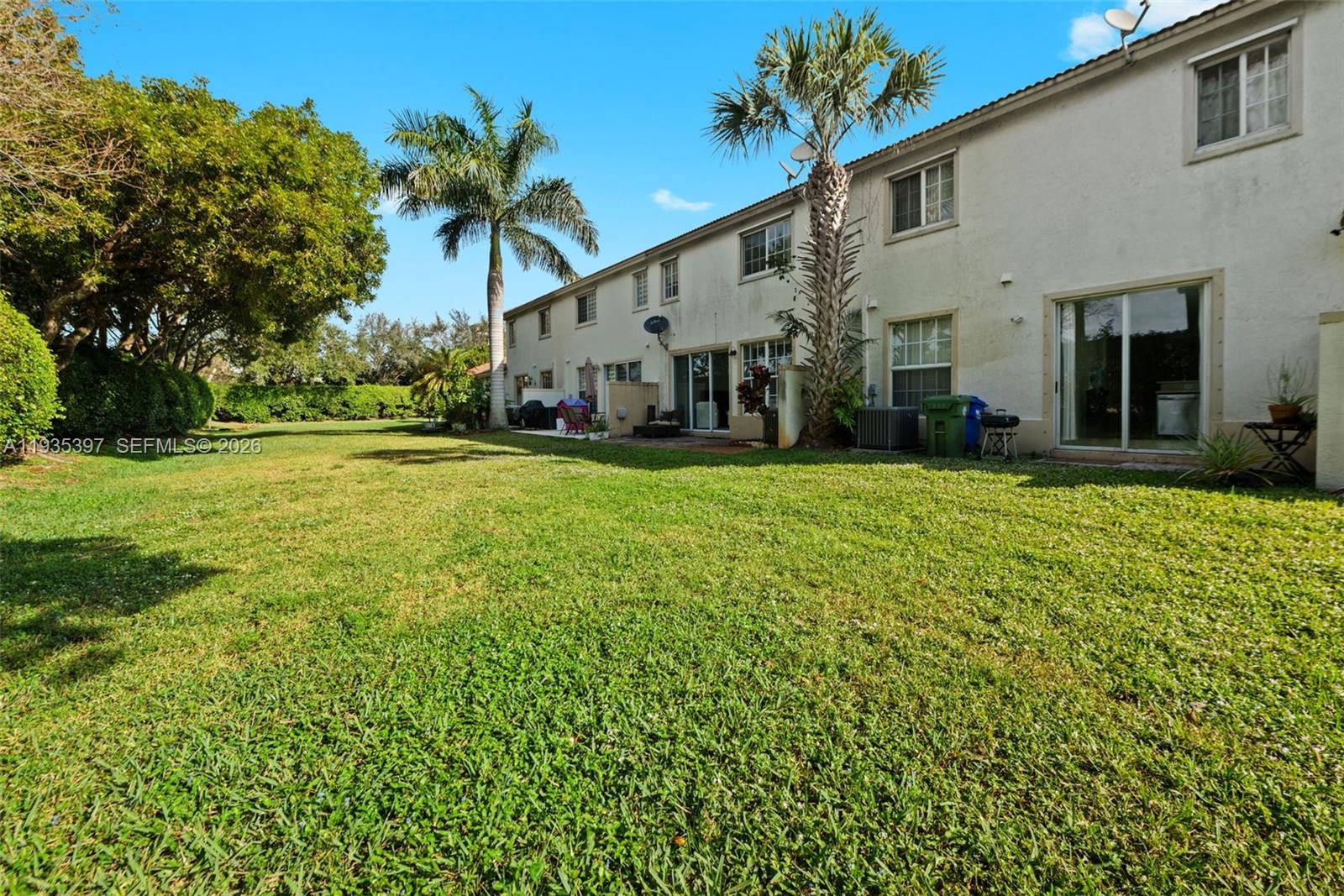 WALNUT CREEK TOWNHOMES - Residential