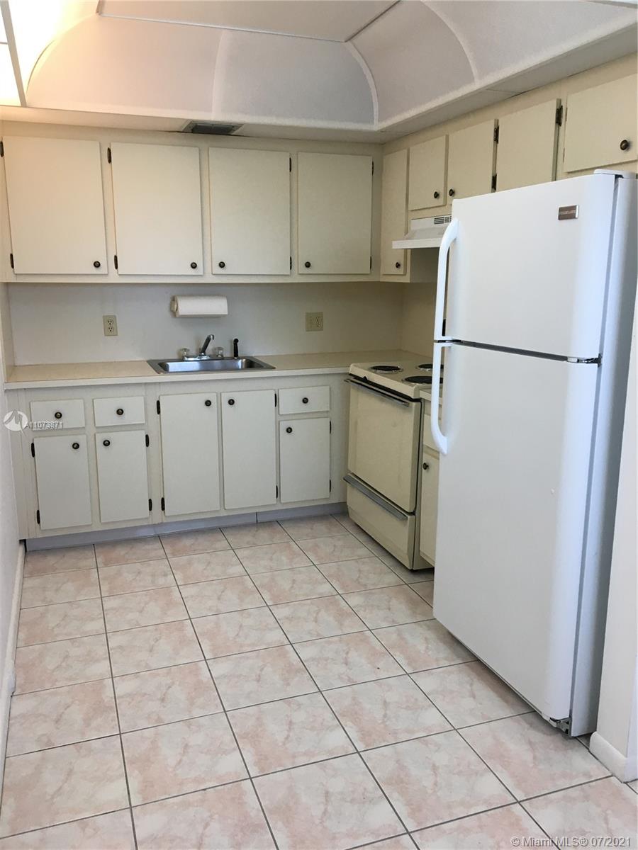 KINGSLEY AT CENTURY VILLA - Residential Lease