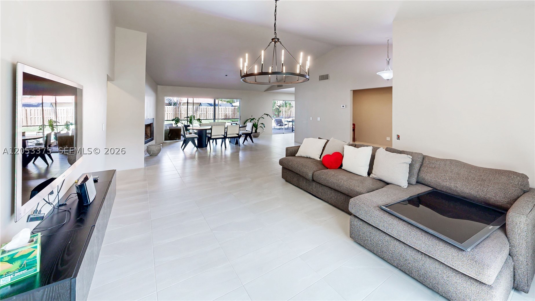 SHADOW WOOD - Residential