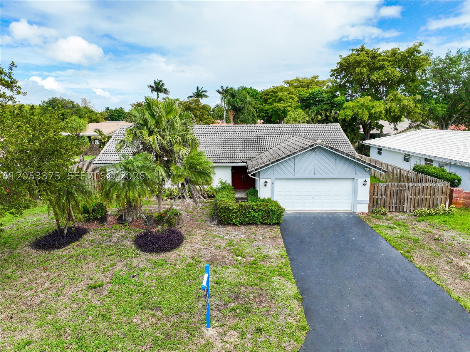 Welcome to this beautiful and spacious single-family home featuring 3 bedrooms, 2.5 bathrooms, and a versatile
den perfect for a home office or additional living space, complete with a private pool. Situated on an oversized
11,253 sq ft lot, this home offers an open floor plan that seamlessly connects the living, dining, and kitchen areas
—ideal for both everyday living and entertaining. The newly updated kitchen boasts ample cabinet storage and
generous counter space. Enjoy high ceilings with an elegant chandelier and abundant natural light streaming
through large windows and glass doors. The oversized primary suite includes a walk-in closet and a private ensuite bathroom with direct access to the pool area. Step outside to a large screened patio, perfect for relaxing or
hosting guests, overlooking a fully fenced backyard with a pool. Additional features include a two-car garage with
an electric car charger and an extended driveway providing plenty of extra parking. No HOA! Enjoy the immersive
3D virtual tour. May your best start here!
