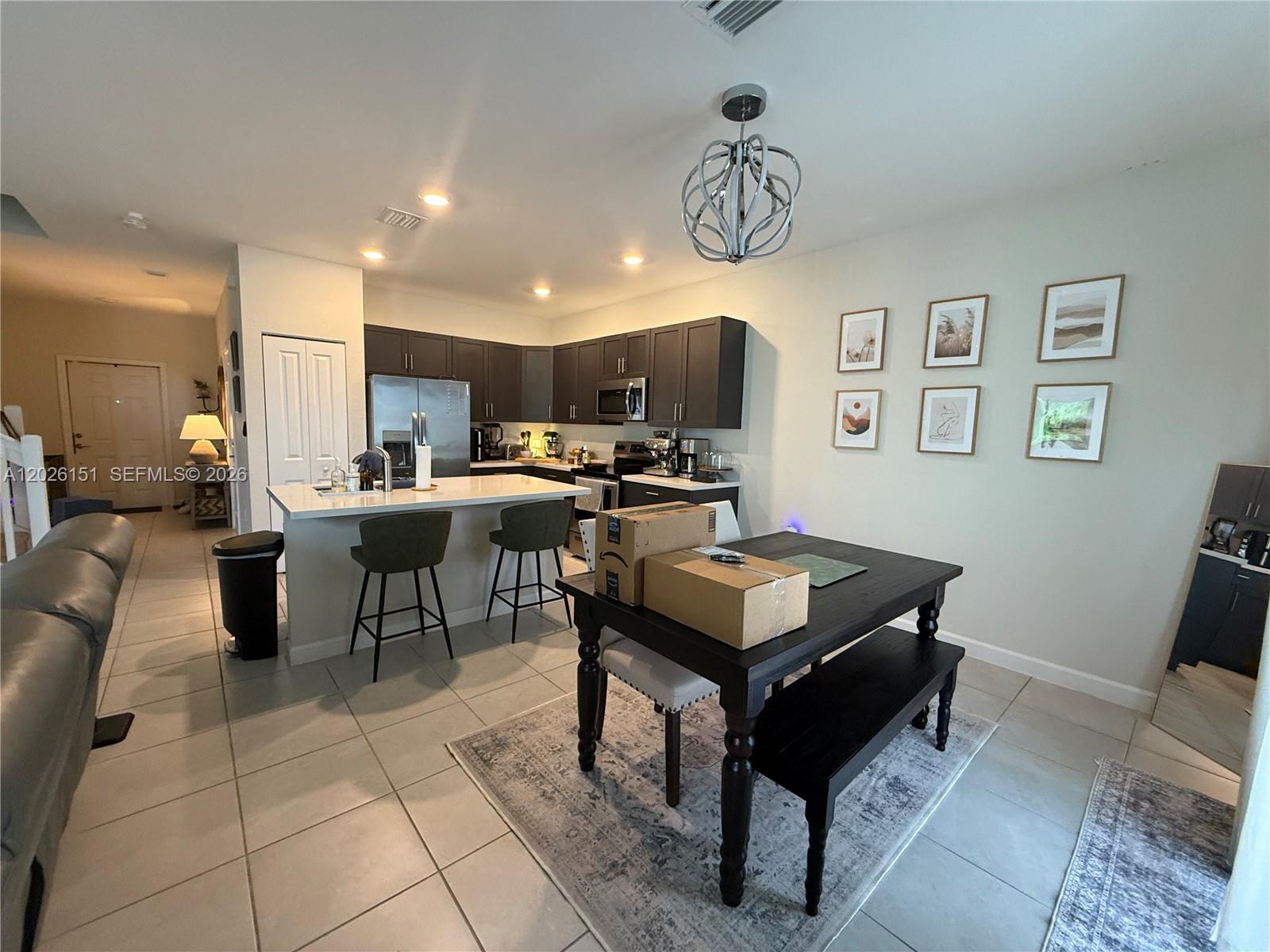 ENCLAVE SOUTH PHASE 1 - Residential