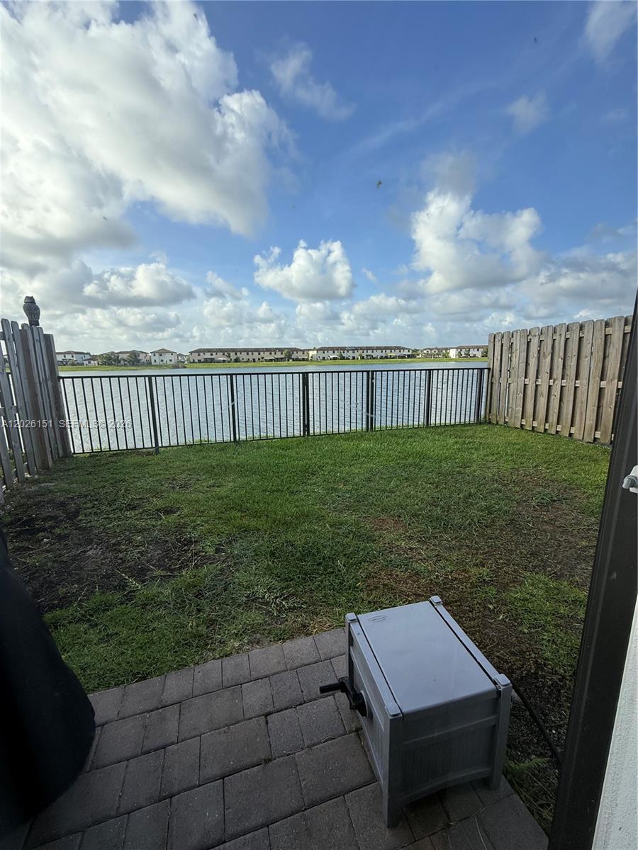 ENCLAVE SOUTH PHASE 1 - Residential