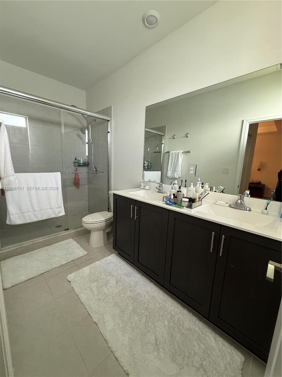 ENCLAVE SOUTH PHASE 1 - Residential