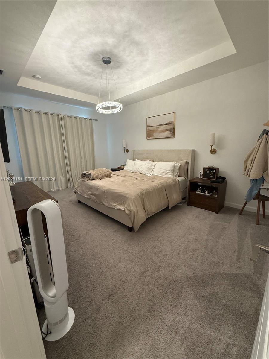 ENCLAVE SOUTH PHASE 1 - Residential