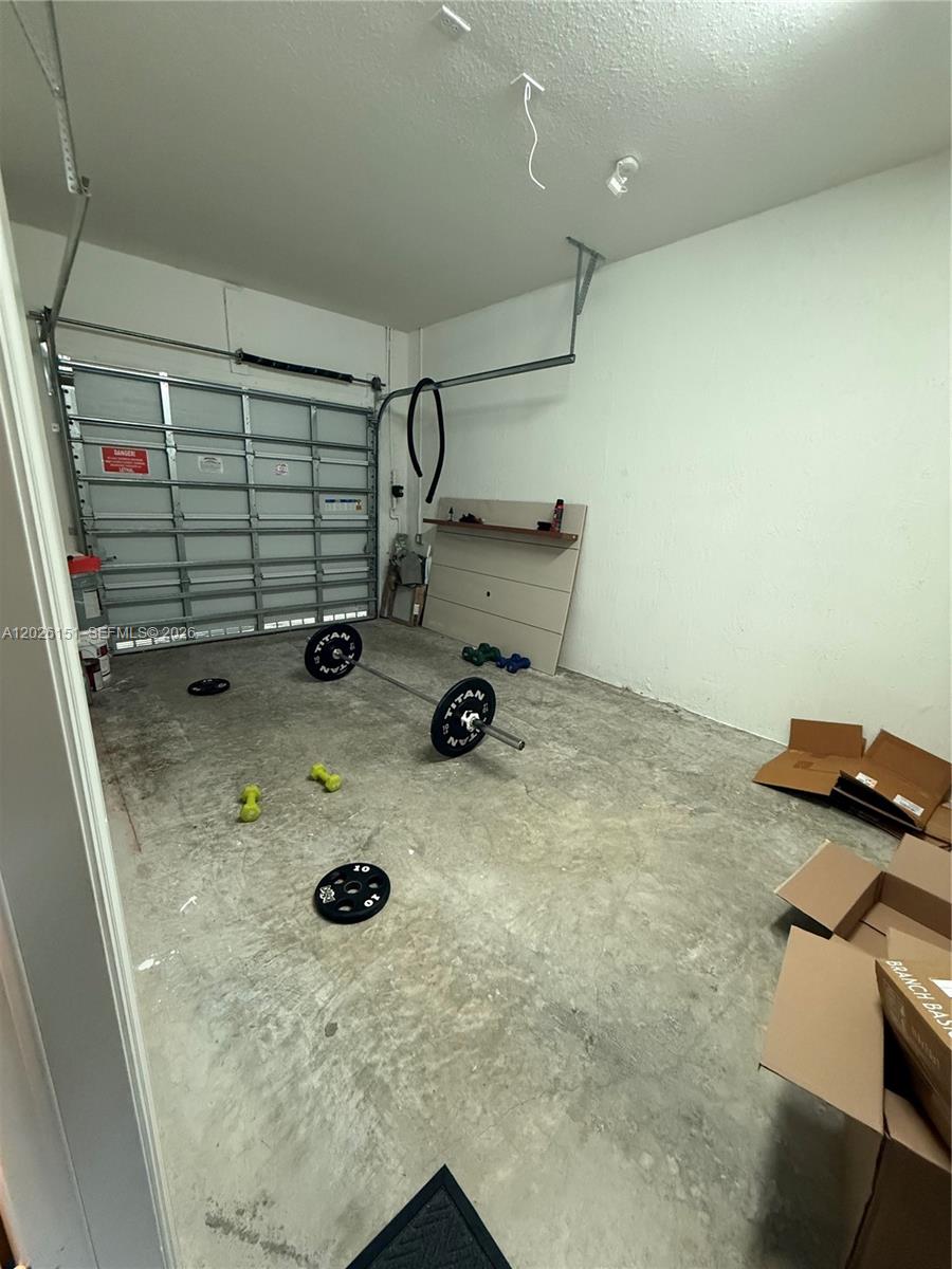 ENCLAVE SOUTH PHASE 1 - Residential