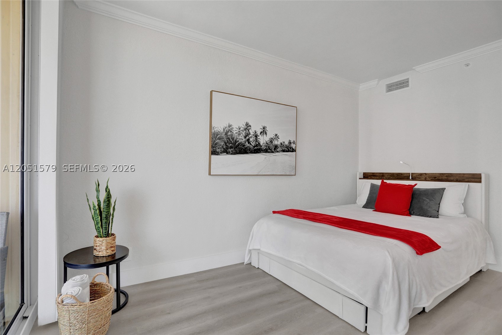 WAVE CONDO - Residential Lease