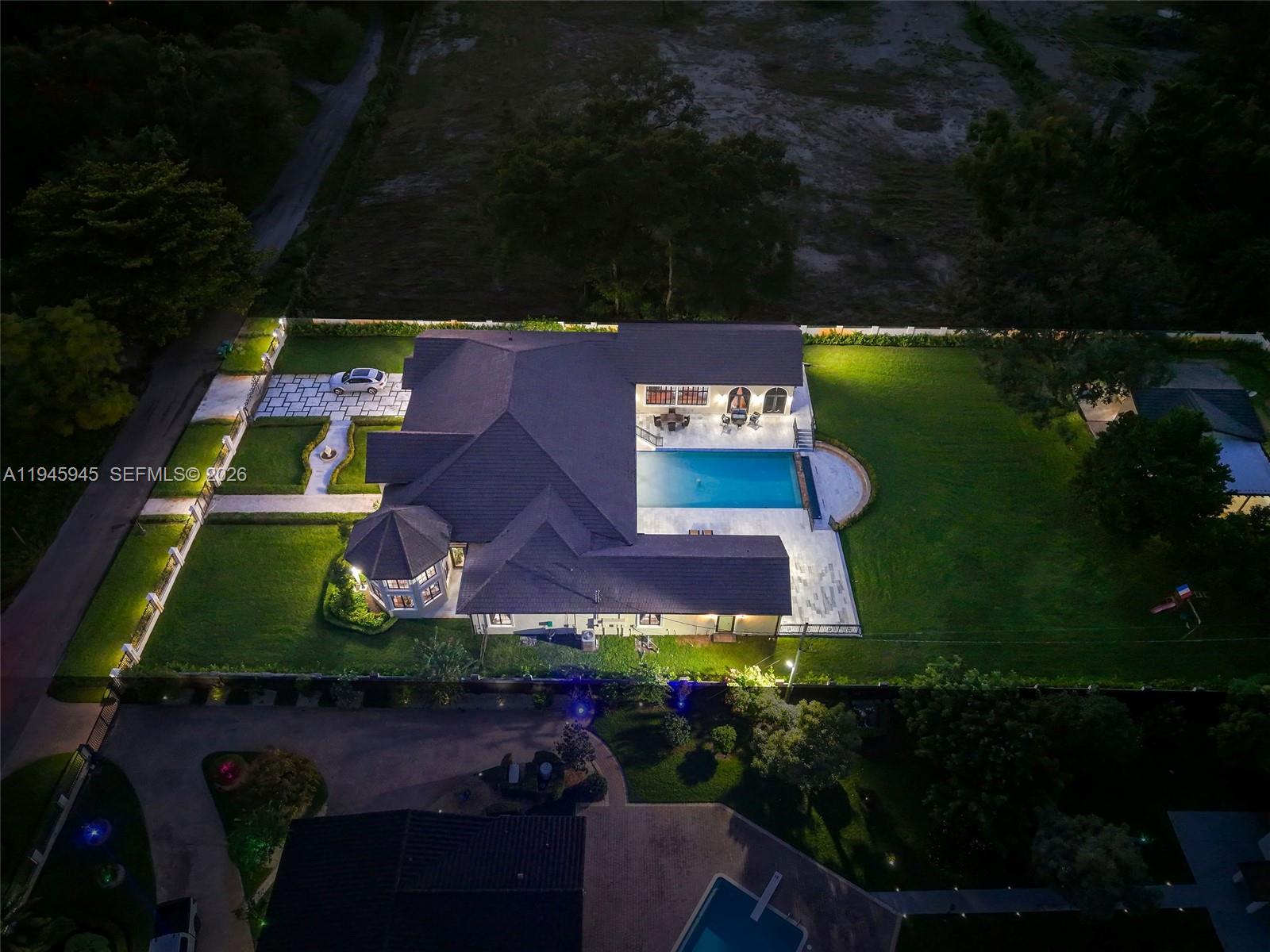 KILLIAN DRIVE ESTATES - Residential