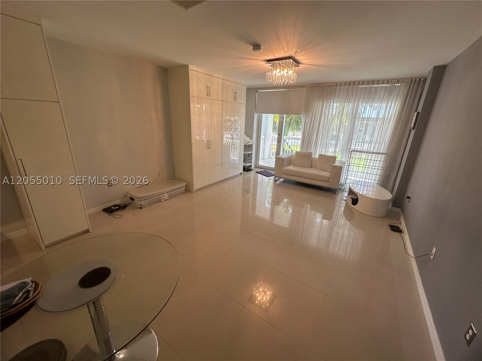HARBOUR HOUSE - Residential